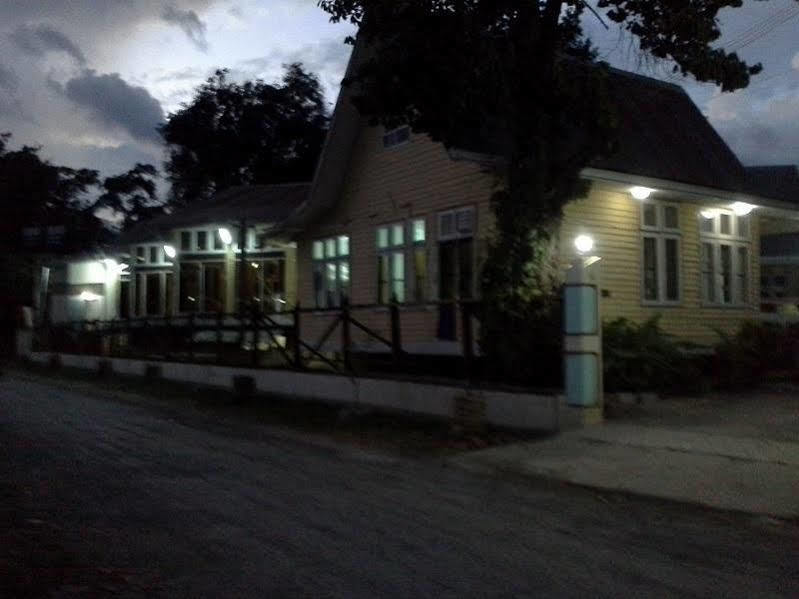 Primrose Hotel نياونغ شوي المظهر الخارجي الصورة